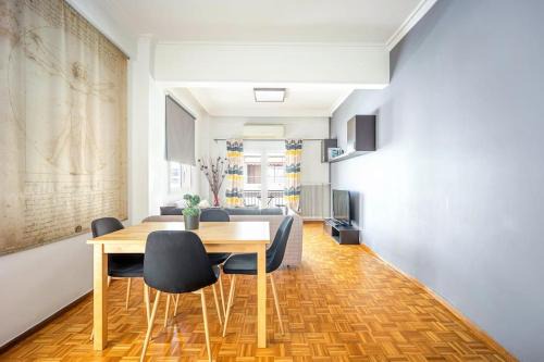 Kinosargous Apartment | Apartment in the Middle of Everything