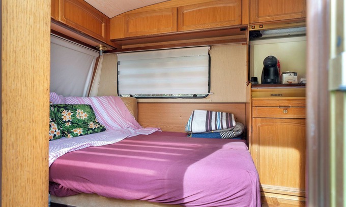 Gozzano Apartment | Apartment 'Spiaggia Pascolo - 300 Sqm Garden' with Lake View, Private Pool and Wi-Fi