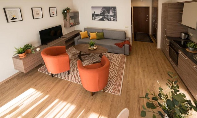 Business District Apartment | Apartment next to Panorama mall 2