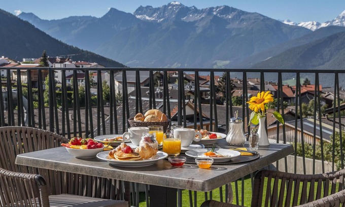 Burgusio Apartment | Apartment 'Planitza' with Shared Pool, Private Terrace and Wi-Fi