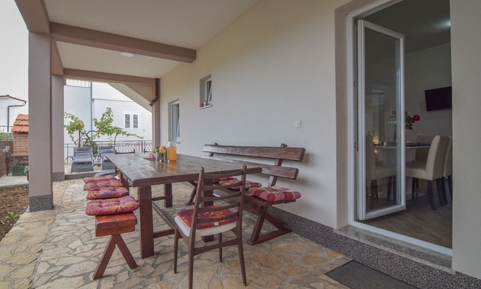 Podglavica Apartment | Apartment Pocrnja (29541-A1) - Rogoznica