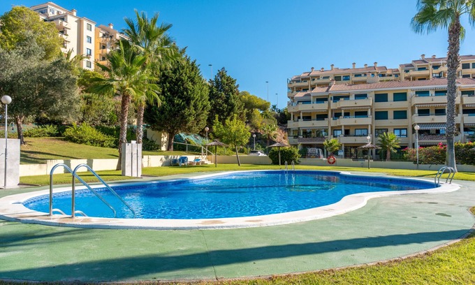 Orihuela Costa Apartment | Apartment 'Ra Sol' with Shared Pool, Wi-Fi and Air Conditioning