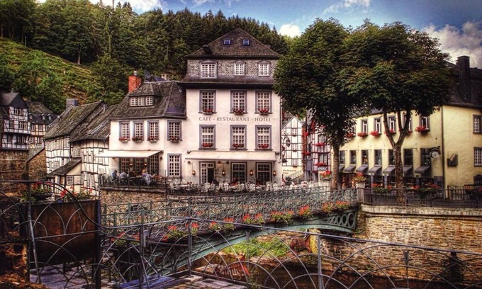Monschau Hotel | Apartment, shower / WC, 3 beds. up to 6 pers. - Hotel Horchem