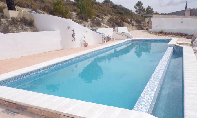 El Partidor Apartment | Apartment Sleeps 4 with Private Pool
