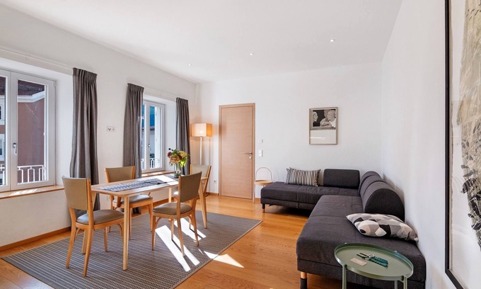 Silandro Apartment | Apartment 'Sommavilla - Large' with Mountain View, Balcony and Wi-Fi
