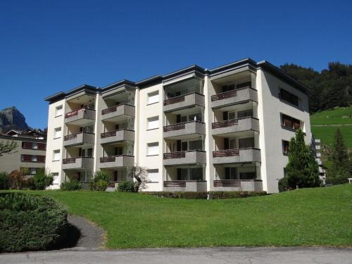 Engelberg Apartment | Apartment Sunnmatt Süd Wohnung 432 by Interhome