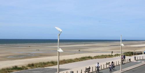 Hardelot-Plage Apartment | Apartment with balcony on the seafront