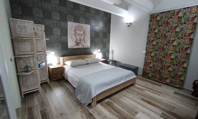 Borgo Montone Apartment | Apartment with a swimming pool and heated hydrimassage pool available