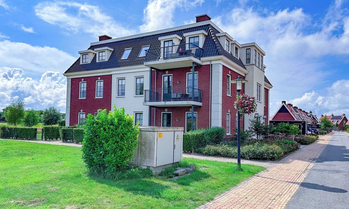 Colijnsplaat Apartment | Apartment with a Finnish sauna with a sea view