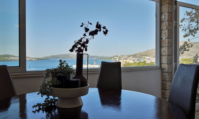 Trogir Apartment | Apartment With Breathtaking sea View