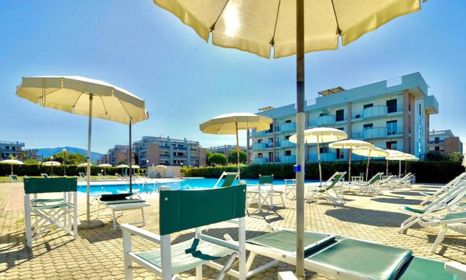 San Vincenzo Apartment | Apartments 4 beds in Residence Mirto and Corbezzolo with swimming-pool in San Vincenzo