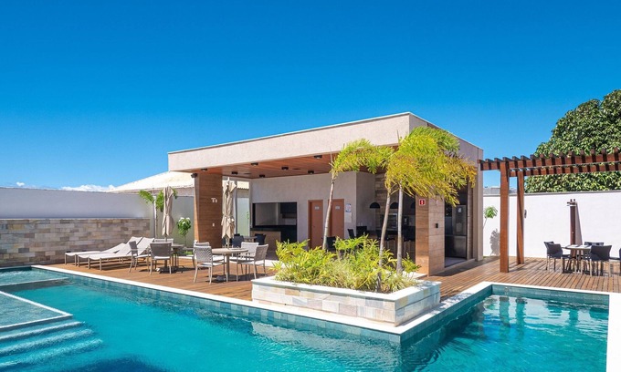 Guarajuba Apartment | Apartments in a Condo With a Pool and Gym - AGA