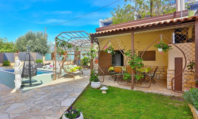 Solin Apartment | Apartments Ivan, (15797), Solin, Croatia