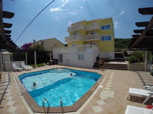Slatine Apartment | Apartments Romana