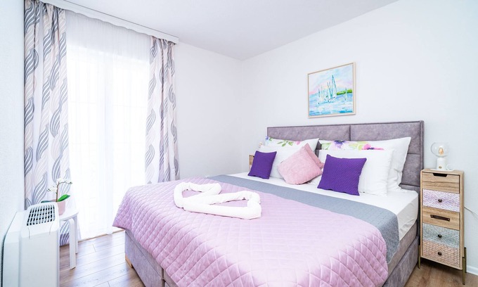 Zvekovica Apartment | Apartments Villa Key - Comfort Two Bedroom Apartment with Terrace