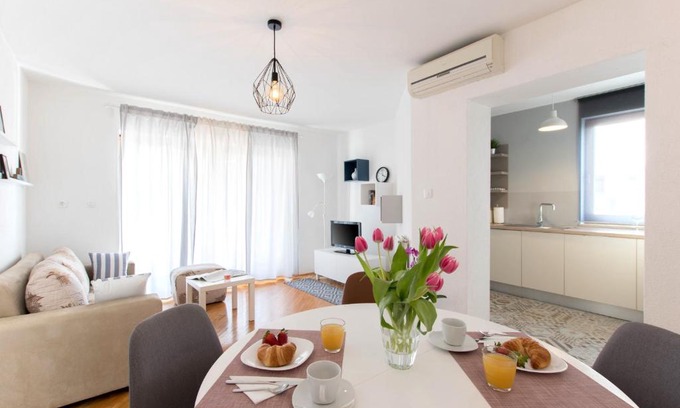 Murine Apartment | APP Lov