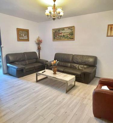 Evreux Apartment | Appart KarlMax