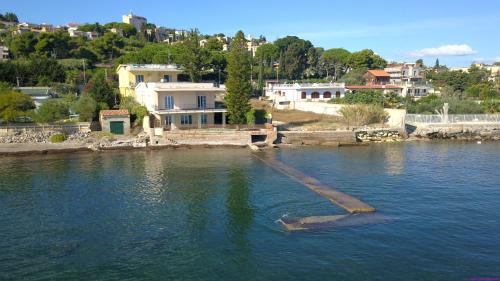Casteldaccia Apartment | Appartamento 8 Pax in Villa Francesca by Ville in Palermo