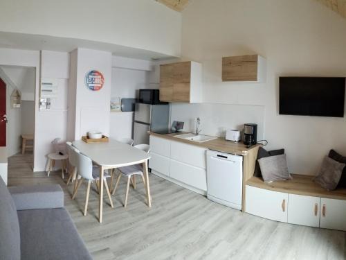 Les Carroz-d'Araches Apartment | Appartement 3P/6 pers. au cœur de la station, balcon exposé Sud, à 450m des pistes et commerces - FR-1-572-7