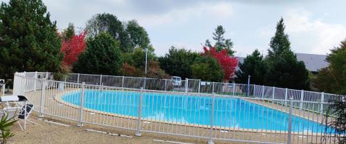 Equemauville Apartment | Appartement avec piscine près de Honfleur