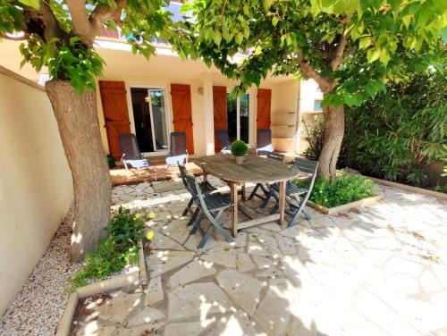 La Cote Radieuse Apartment | Appartement calme avec jardin privatif - 3 -