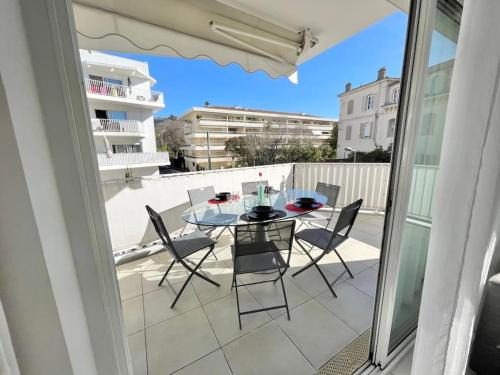 California - Pezou Apartment | Appartement centre de Cannes - 2 pièces - Garage