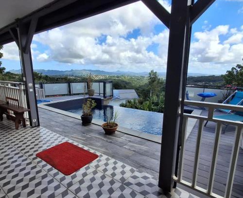 Saint-Joseph Apartment | Appartement confortable à Saint-Joseph avec piscine