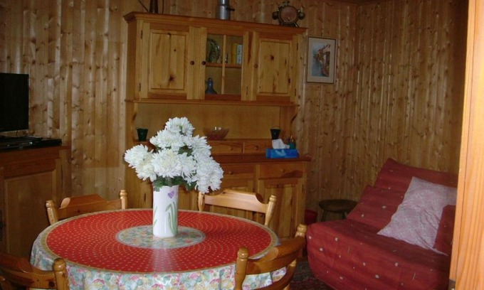 Les Gets Apartment | Appartement cosy avec WiFi et parking aux Gets - FR-1-671-70