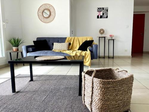 Sainte-Clotilde Apartment | Appartement Le Nid de Coco