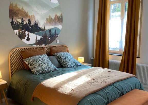 Montreuil-sur-Mer Apartment | Appartement proche des remparts et tous commerces.