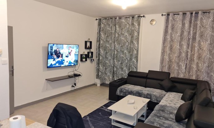 Bellevue - Le Mont - La Jomayere Apartment | Appartement t2 calme spacieux Saint-Étienne bellevue