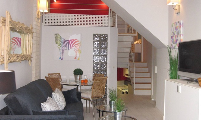 Santa Catalina Apartment | APT. IN SEVILLA CENTER. NEW, ORIGINAL LOFT. CHARMING. WIFI. 2 BEDROOMS