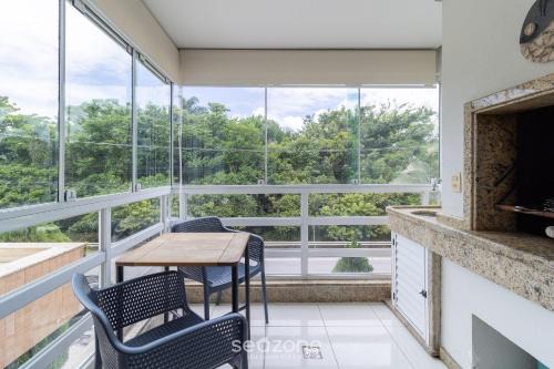 Jurere Apartment | Apt with balcony, few minutes from the sea CCB103