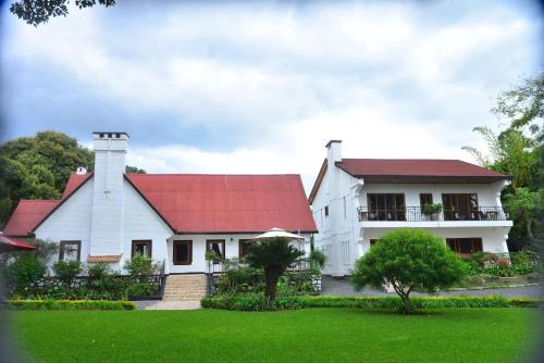 Gisenyi Hotel | ARAUCARIA RESIDENCE