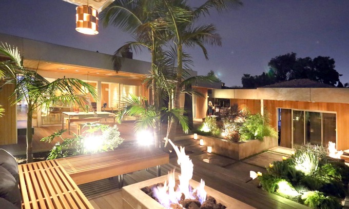 Sunset Park House | Architectural Modern House with Spa