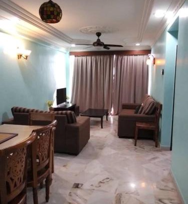 Taman Tanjung House | ARIAN GOLDSAND SEAVIEW APARMENT glory beach resort