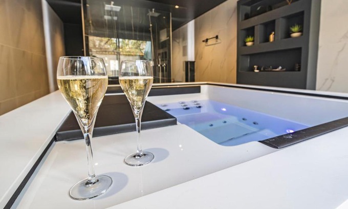 Reims Apartment | Art Déco Lesage & Spa