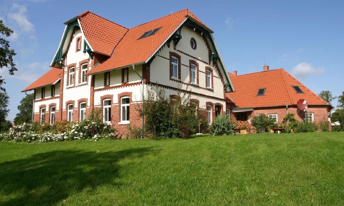 Krusendorf House | Art nouveau house in the Elbwiesen country house