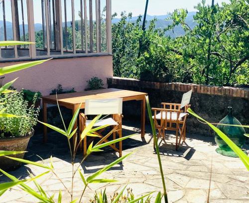 Sesta Godano House | Artists' holiday home near Cinque Terre - 4 bedrooms, large terrace, great views
