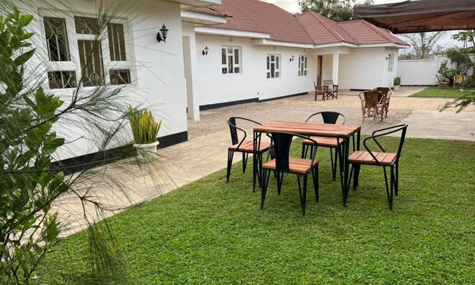 Arusha Hotel | ArushaWest