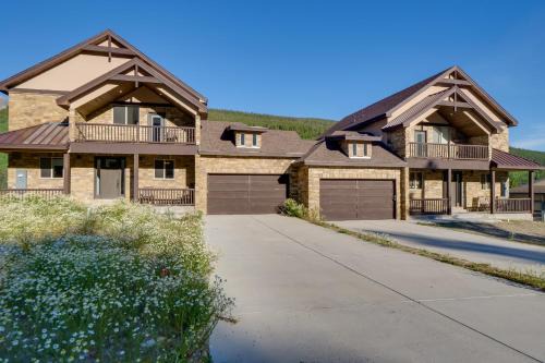 Blue River House | Aspen Grove Views Spacious Duplex 5 Mi to Breck