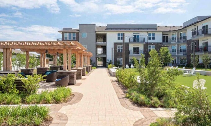 College Station Apartment | Astonishing 3 Bedroom Apartment