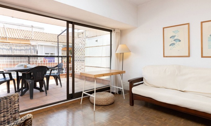 La Bordeta Apartment | ATIC, PRIVATE TERRACE, 2 BEDROOMS