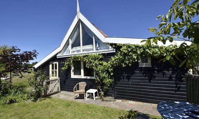 t Zand House | Attractive miller's house in 't Zand with a beautiful view