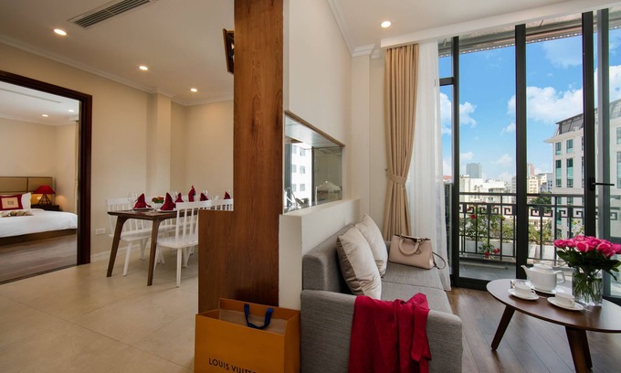 Hoan Kiem Hotel | Au Coeur d'Hanoi Apartment