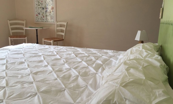 Flassan Bed & Breakfast | Au Pied Du Ventoux * Room