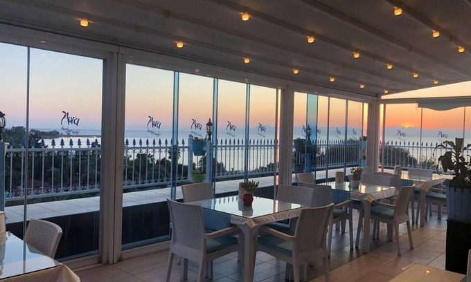 Side Hotel | Aura Boutique Hotel