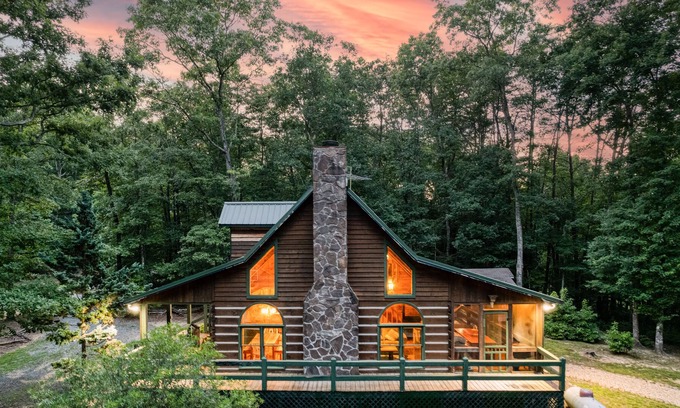 My Mountain Cabin | Authentic Rustic Log Cabin - Fireplace, Fire pit, 2 Acres, Peaceful Outdoors