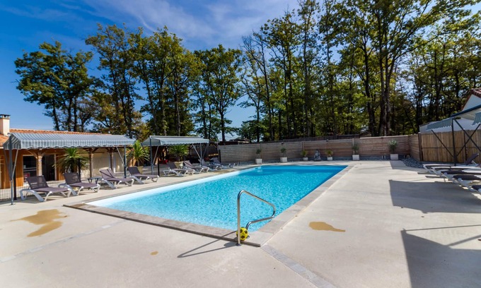 Thenon House | Authentic Stay in Dordogne – Comfortable Gîte with Heated Pool