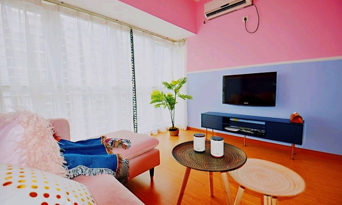 Futian Apartment | Avatar Gallery Large Queen Bed & High Rise View